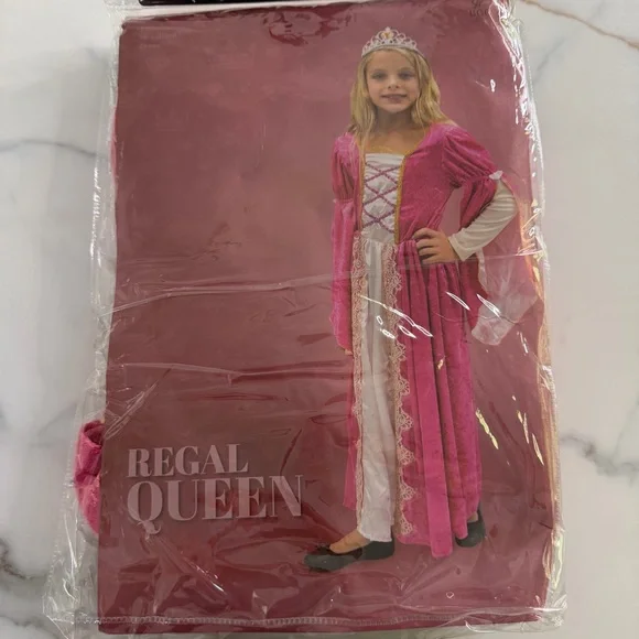 NWT Regal Queen girls costume - Picture 1 of 12